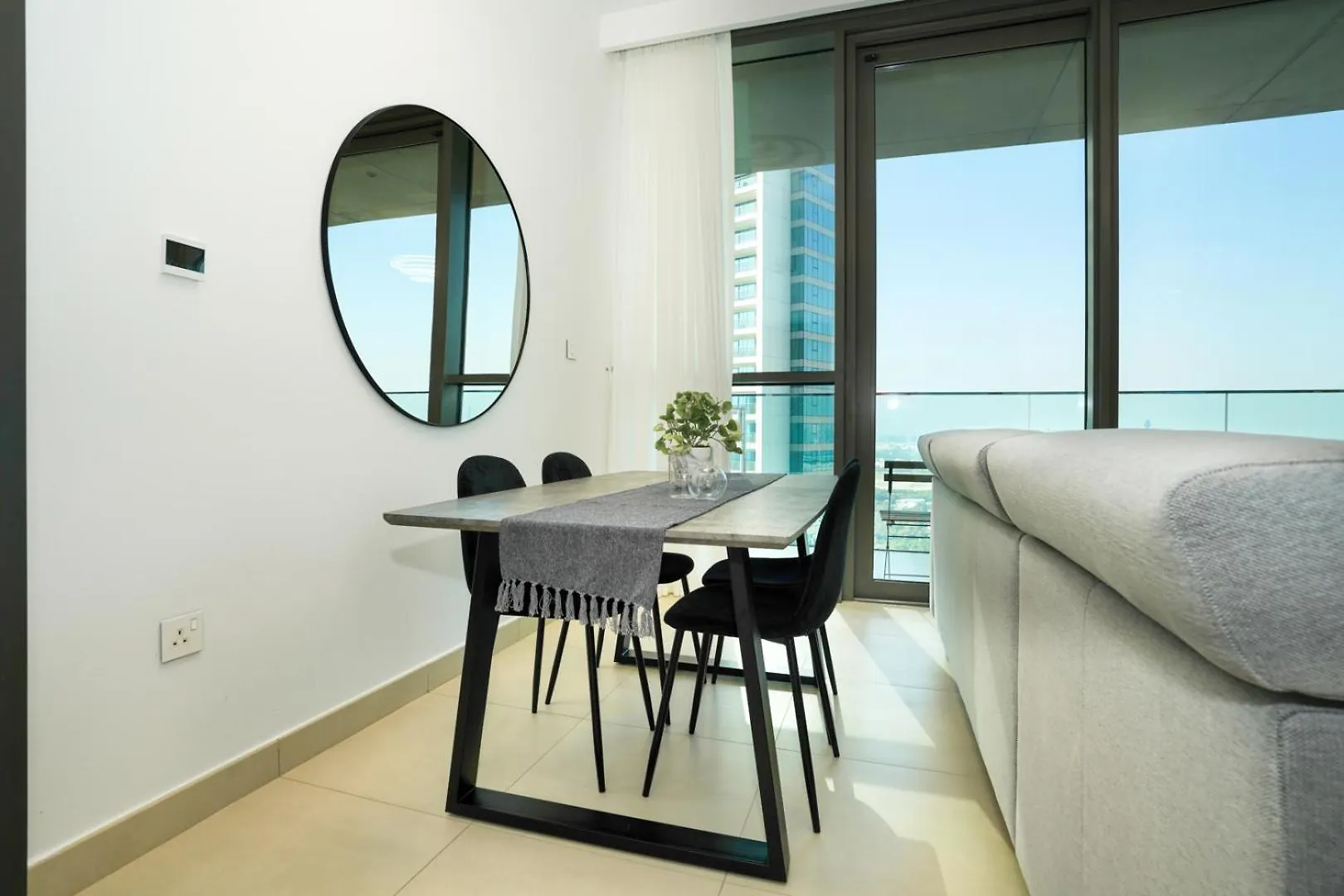 Downtown Luxury, Direct Access To The Dubai Mall Lägenhet